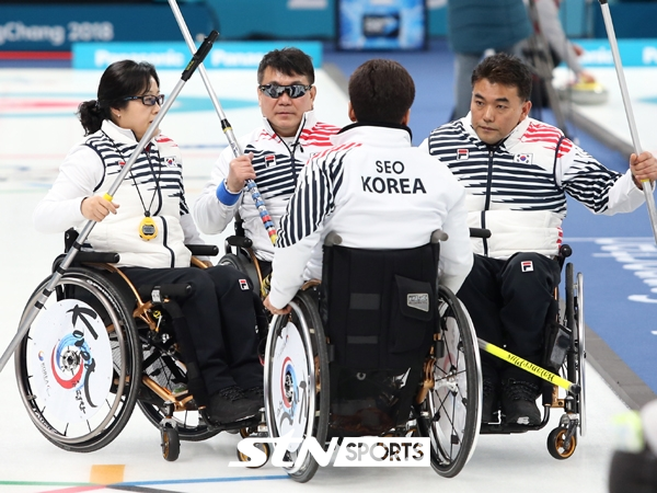 한국 휠체어컬링 대표팀 '오벤저스'