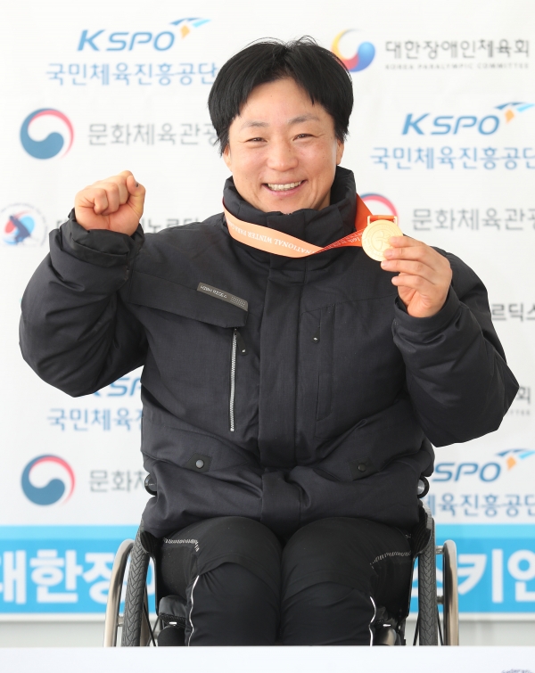 13일 여자 바이애슬론 스프린트 4.5Km SITTING(좌식)에서 금메달을 획득한 이도연 선수