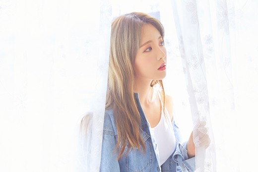 오는 28일 SBS 파워FM ‘두시탈출’ 컬투쇼의 스페셜 DJ를 맡은 가수 홍진영