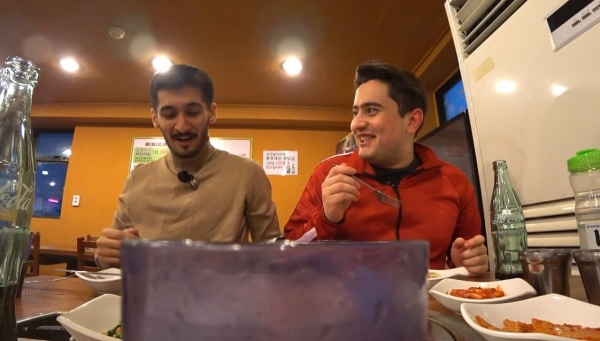 26일 방송되는 MBC에브리원 ‘어서와 한국은 처음이지?’에서는 아제르바이잔 세 친구의 첫 한식 먹방이 펼쳐진다.