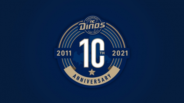 프로야구 NC 다이노스 창단 10주년 기념 엠블럼.