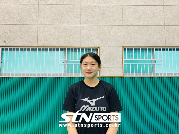 '서머매치' 재능기부 행사에 참여한 도로공사 세터 안예림(20). 사진｜최병진 기자