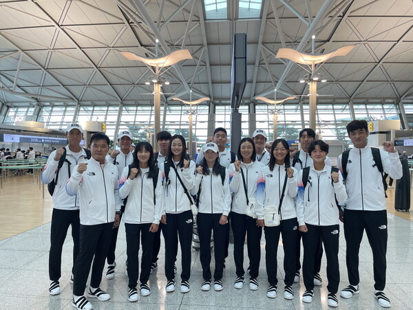 2022 항저우 아시안게임에 출전하는 한국 테니스 국가대표 선수단이 20일 중국 항저우로 떠났다. 사진┃대한테니스협회
