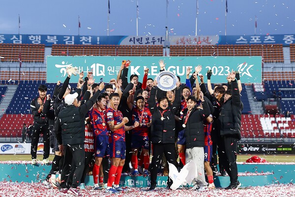 K리그2 김천상무가 1년만에 K리그1으로 승격했다. 사진┃김천상무