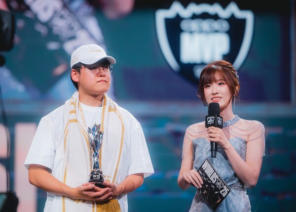 '전승·월즈·MVP 끊임없는 증명의 길' 걸어온 구마유시, 다시 '증명'의... - 뉴스 썸네일 이미지