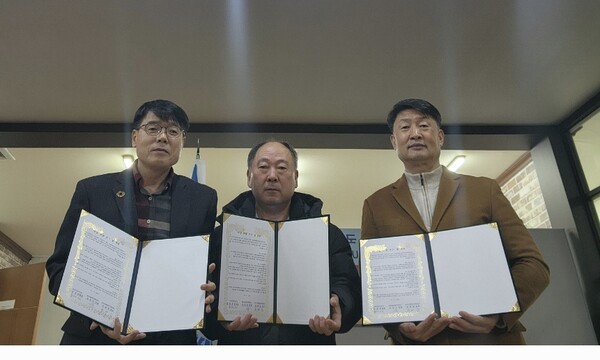 왼쪽부터 정성용 총회장, 이상복 회장, 최태복 대표/사진=정성용 기자(대구본부장)