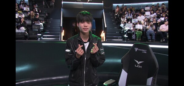[LCK] 농심 완파한 디플러스 기아, 2대0 완승으로 레전드 그룹 입성 - 뉴스 썸네일 이미지