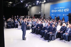 전재수 부산시장 “사직구장·북항돔 상생안 조만간 발표하겠다”